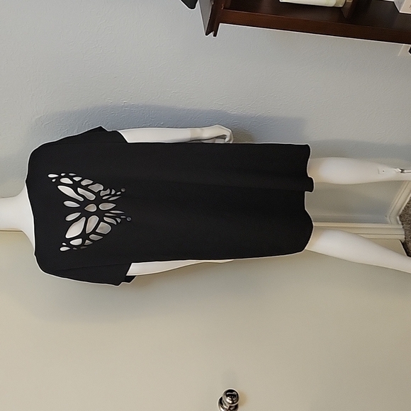 3/$30 Emery ROSE Black Butterfly Cut-out Casual Lounge Tent Dress - Picture 4 of 9